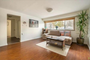 Entire unit 2Br 2Bath 1den